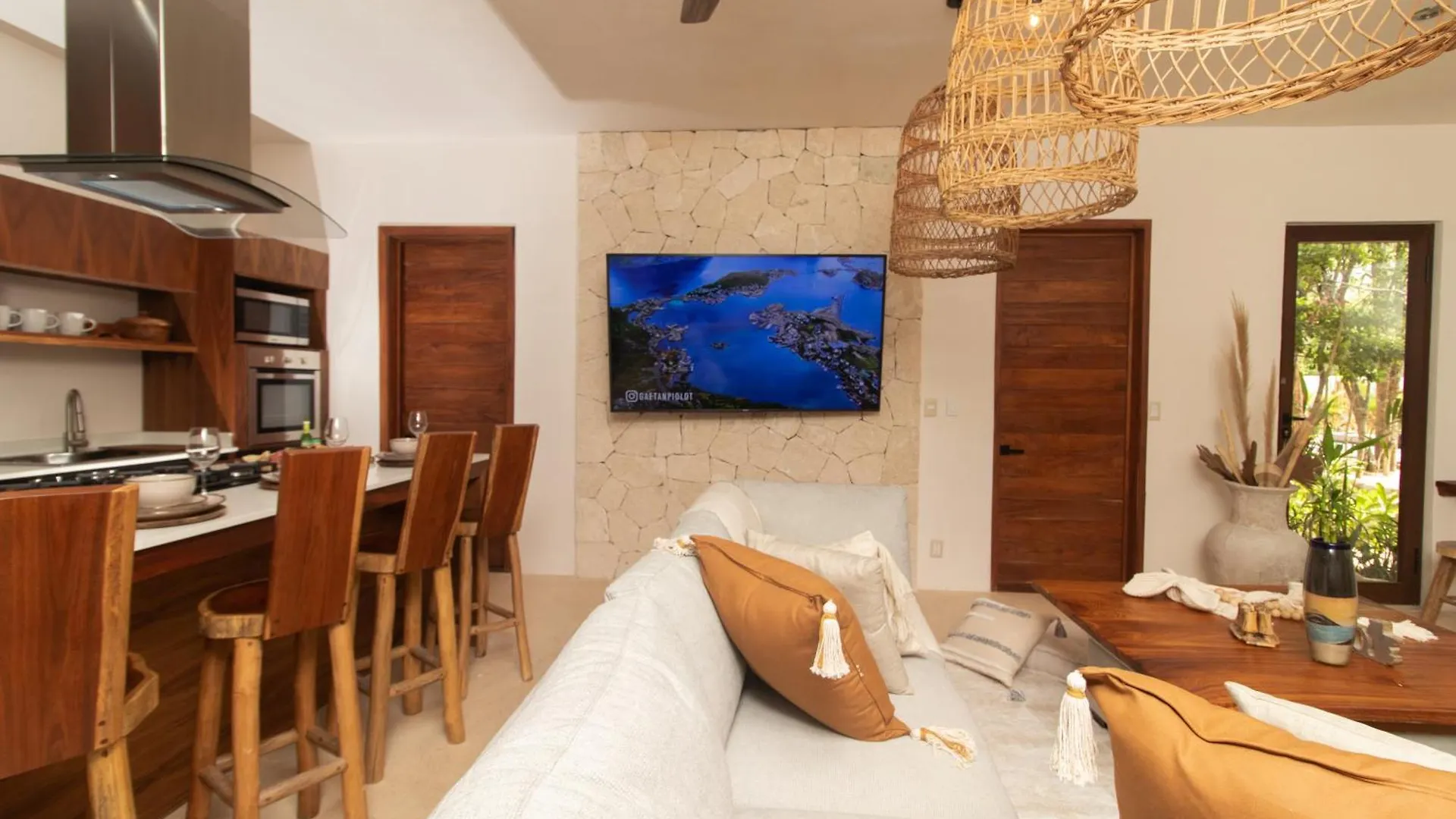 Serene Condo Tulum, Pool, Gym, Holistika Tulum